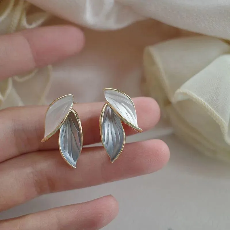 2024  Blue And White Metal Leaf Earrings Women's