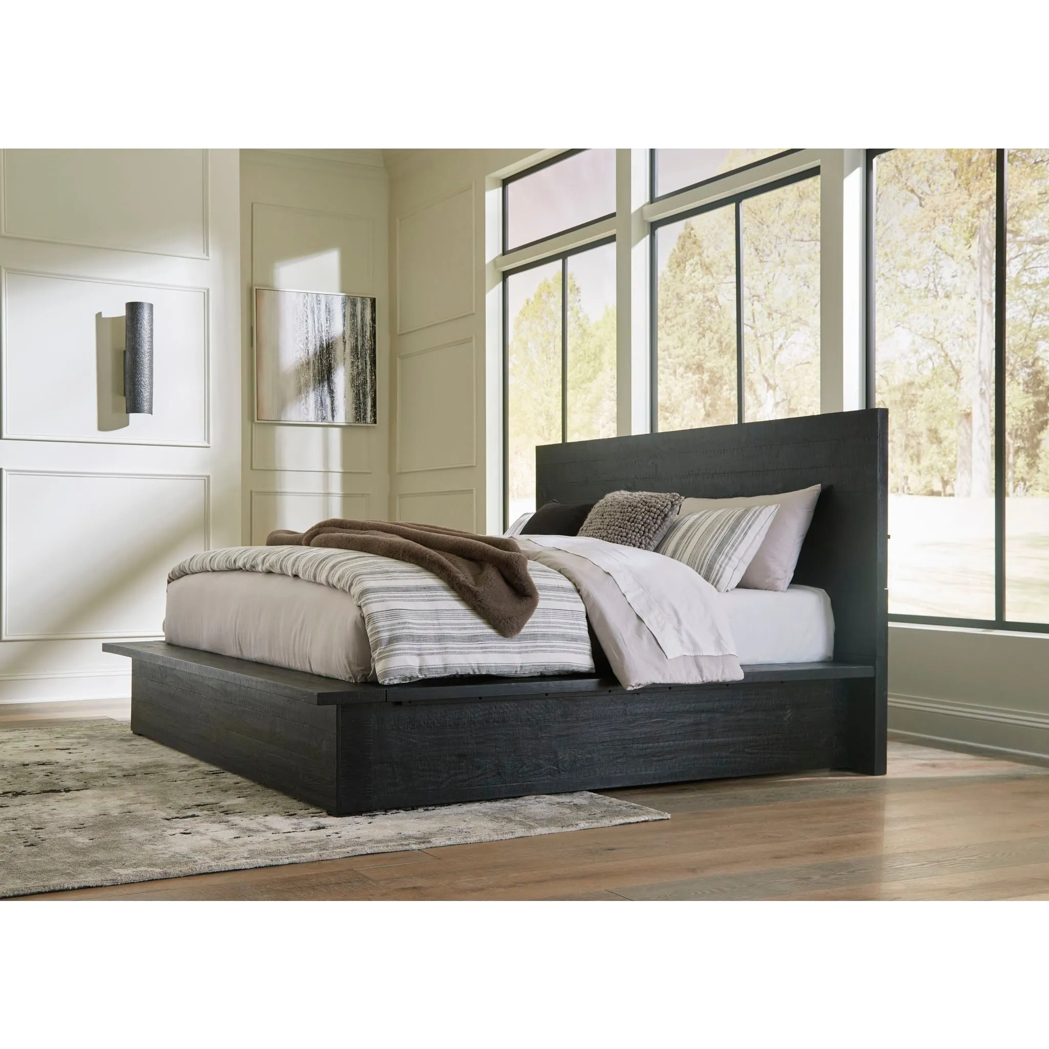 Londer-Exclusive Panel Bed - Black