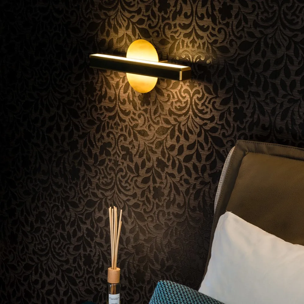 Modern Metal Wall Light With Interchangeable Covers By LedevÃ²