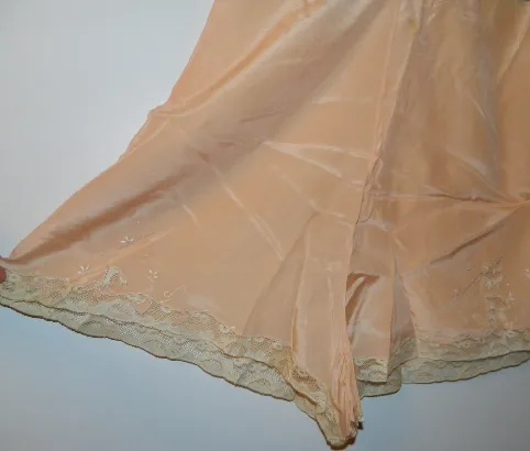 vintage 1930s tap pants 30s DECO peach silk shorts Mondaine hand made XS