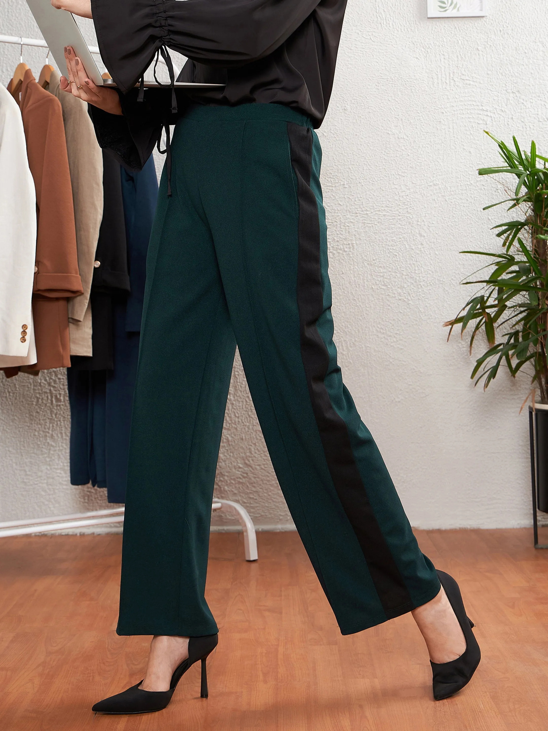 Women Emerald Green Side Tape Straight Pants